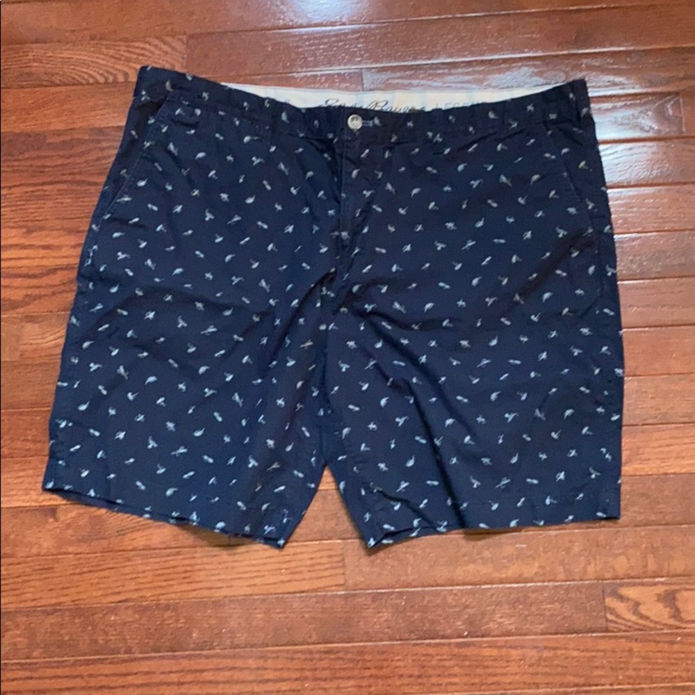 Men’s Eddie Bauer Chino Shorts with fly fish print